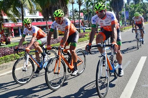 Equipe em Hainan / Foto: Luis Claudio Antunes/Bike76